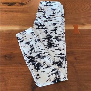 IVL Marble Active Legging